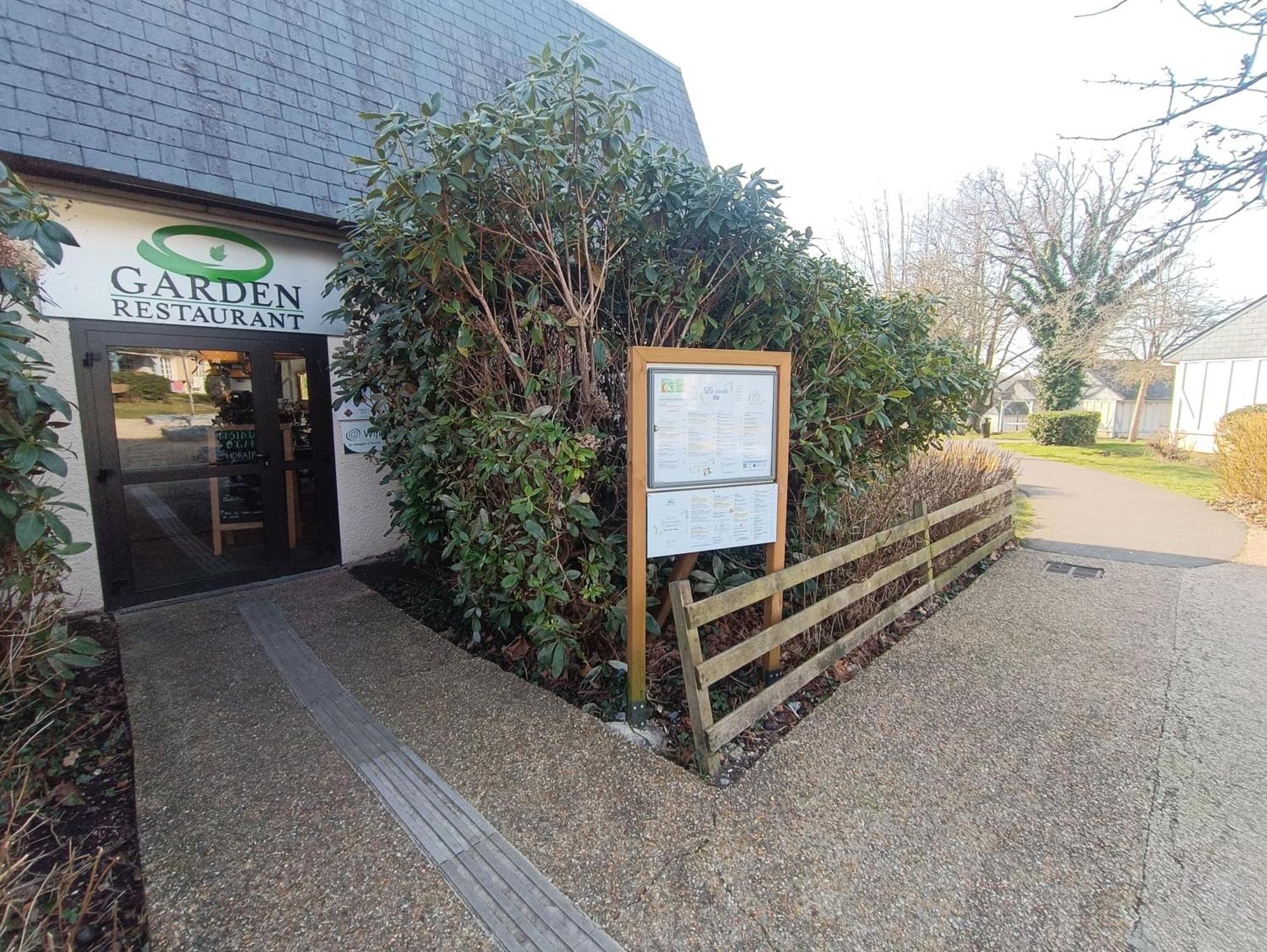 Dans Village Normandy Garden Pierre & Branville